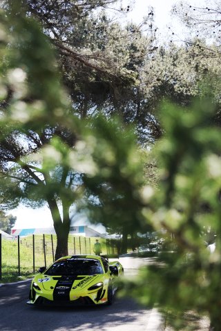 #77 - Elite Motorsport - Yani STEVENHEYDENS/Harri REYNOLDS - McLaren Artura GT4 | SRO / JEP