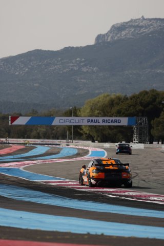 #24 - JSB Comp&eacute;tition - Julien BRICHE/Nicco FERRARIN - Porsche 718 Cayman GT4 RS CS
 | JEP