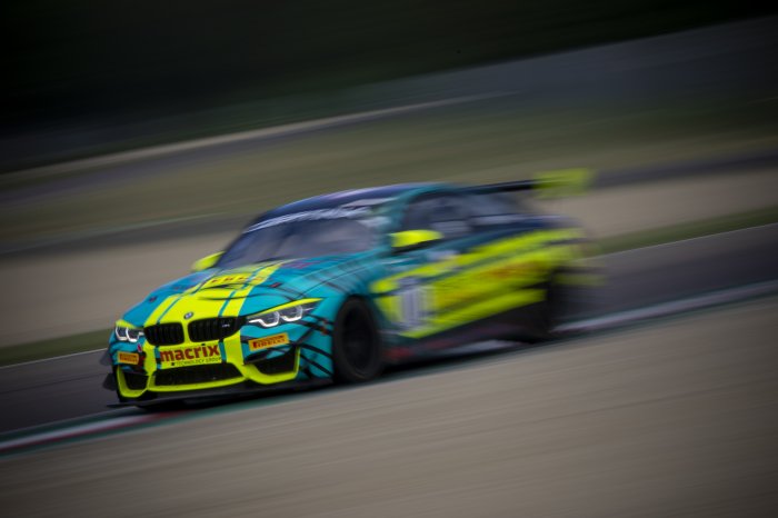 RN Vision STS BMW wins season opener at Imola