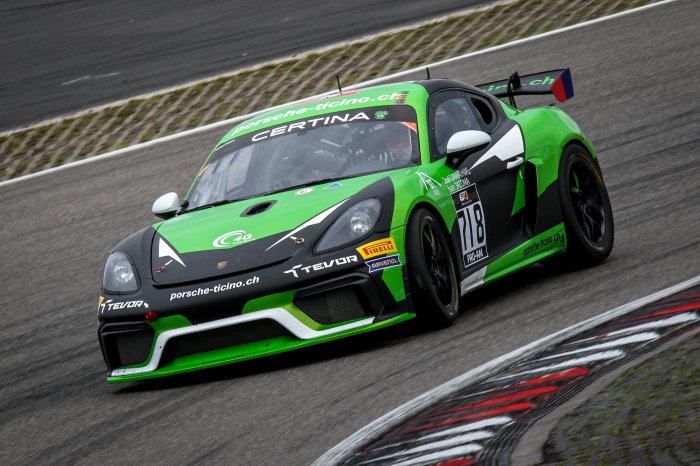 Centri Porsche Ticino fastest in final Nürburgring practice session