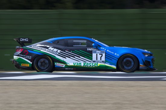 V8 Racing
