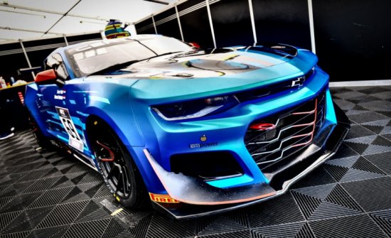 V8 Racing
