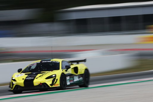 #77 - Elite Motorsport with Entire Race Engineering - Reema JUFFALI - Ali JUFFALI - McLaren Artura GT4
 | SRO / JEP